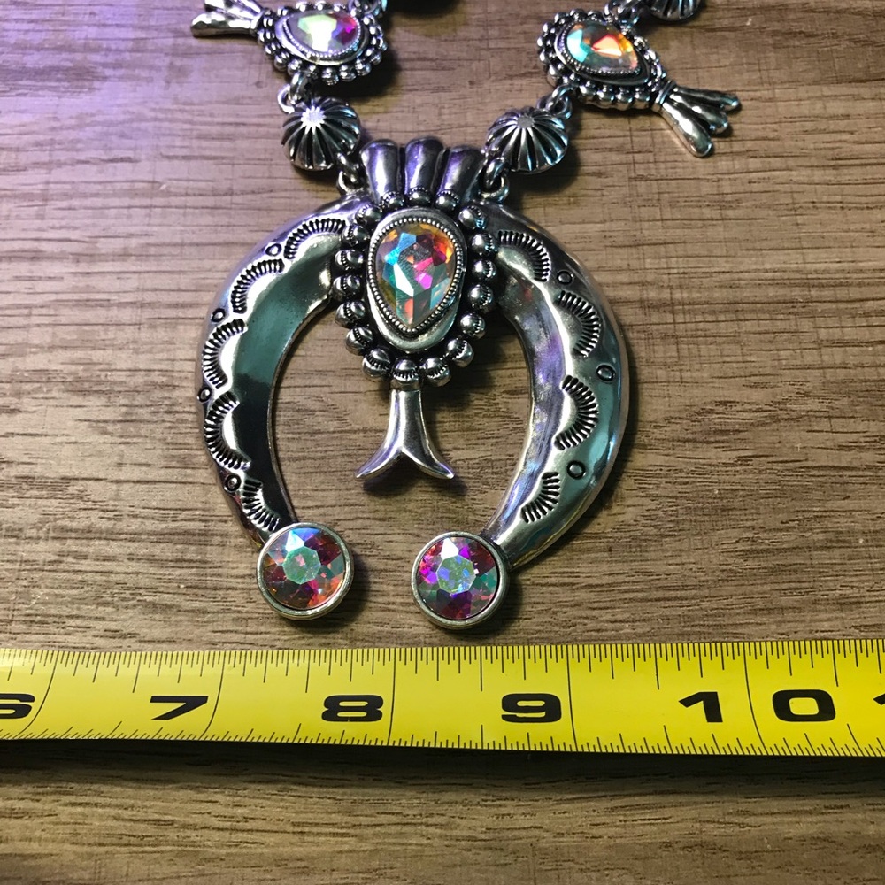 Bohemian Western Cowboy Horseshoe Squash Blossom Silver Rhinestone Necklace - Picture 16 of 16